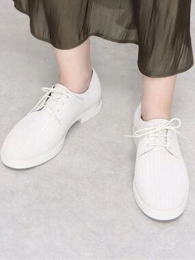 Like New Camper Women's Iman Corduroy Nubuck Derby Shoes
